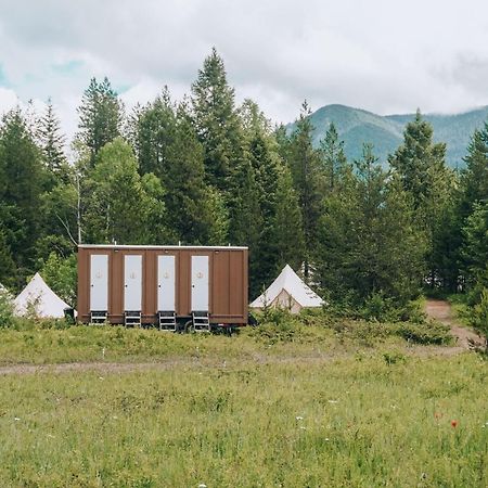 Wander Camp Glacier Coram Exterior photo